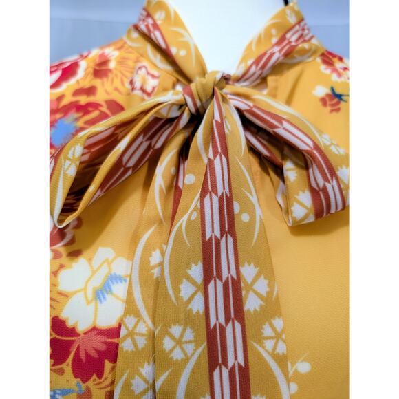 Flying Tomato Mustard Floral Print Tie Neck Blouse Size S - Picture 2 of 8